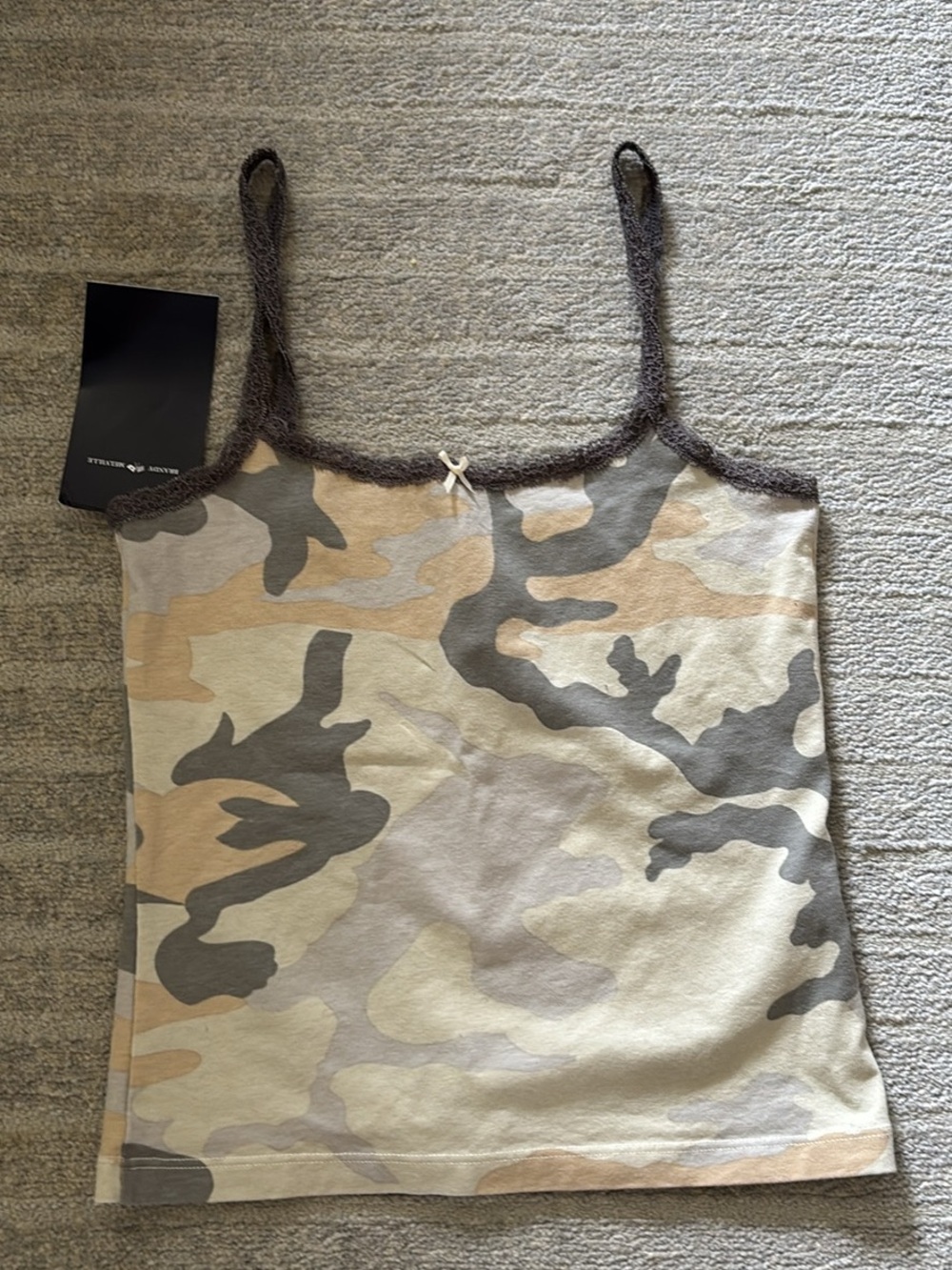 Brandy Melville Amara camo lace tank